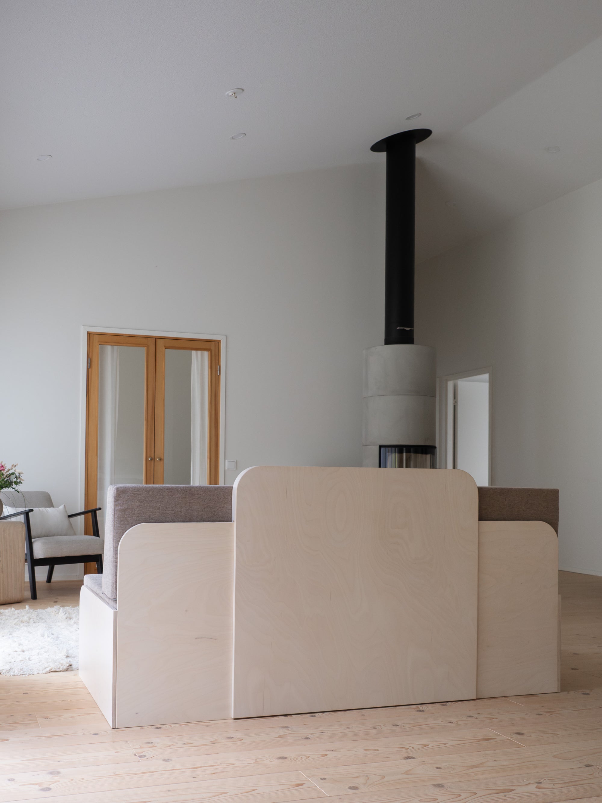 KINOS play couch with LAAVU couch frame