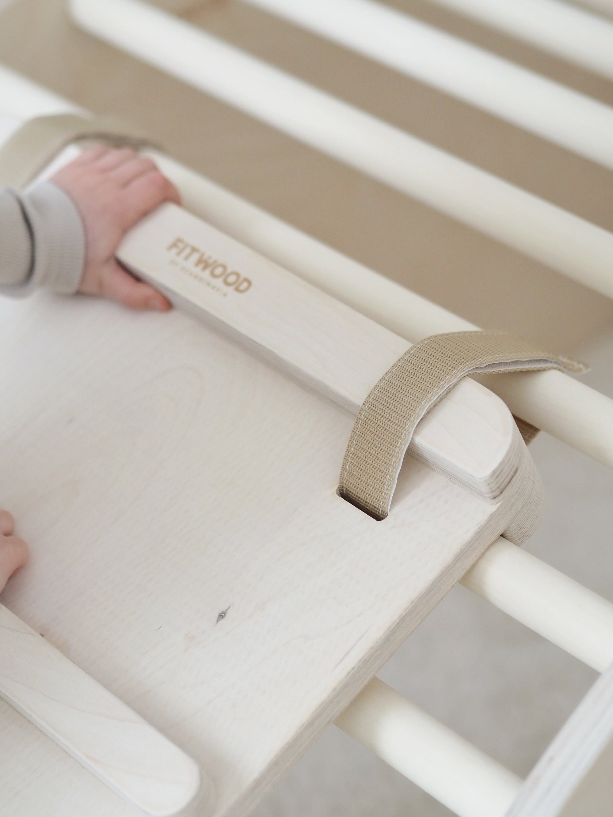 TUOHI II slide ramp | beige
